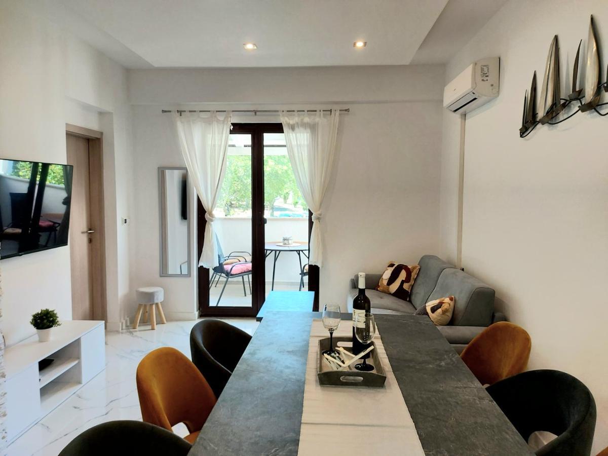Apartman S Dvije Spavace Sobe بوريتش المظهر الخارجي الصورة