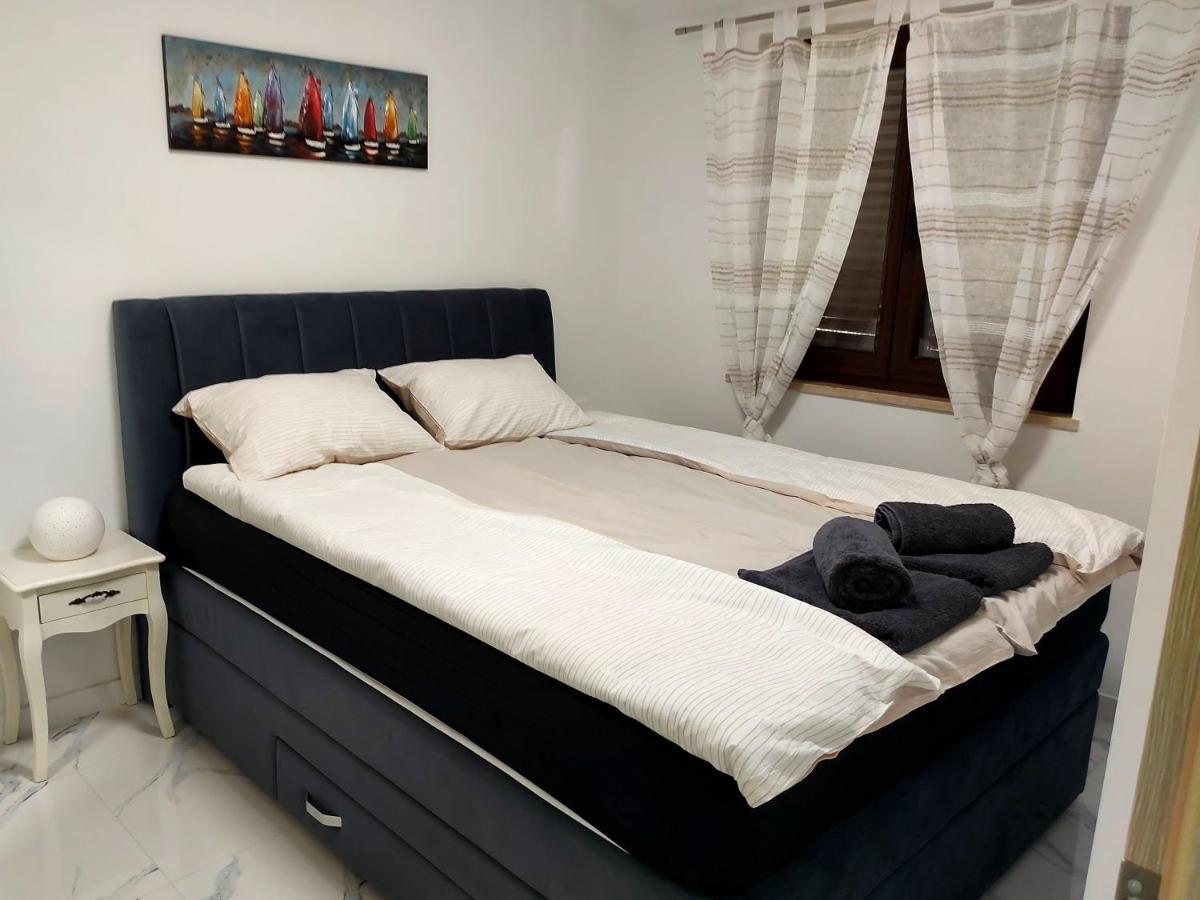 Apartman S Dvije Spavace Sobe بوريتش المظهر الخارجي الصورة