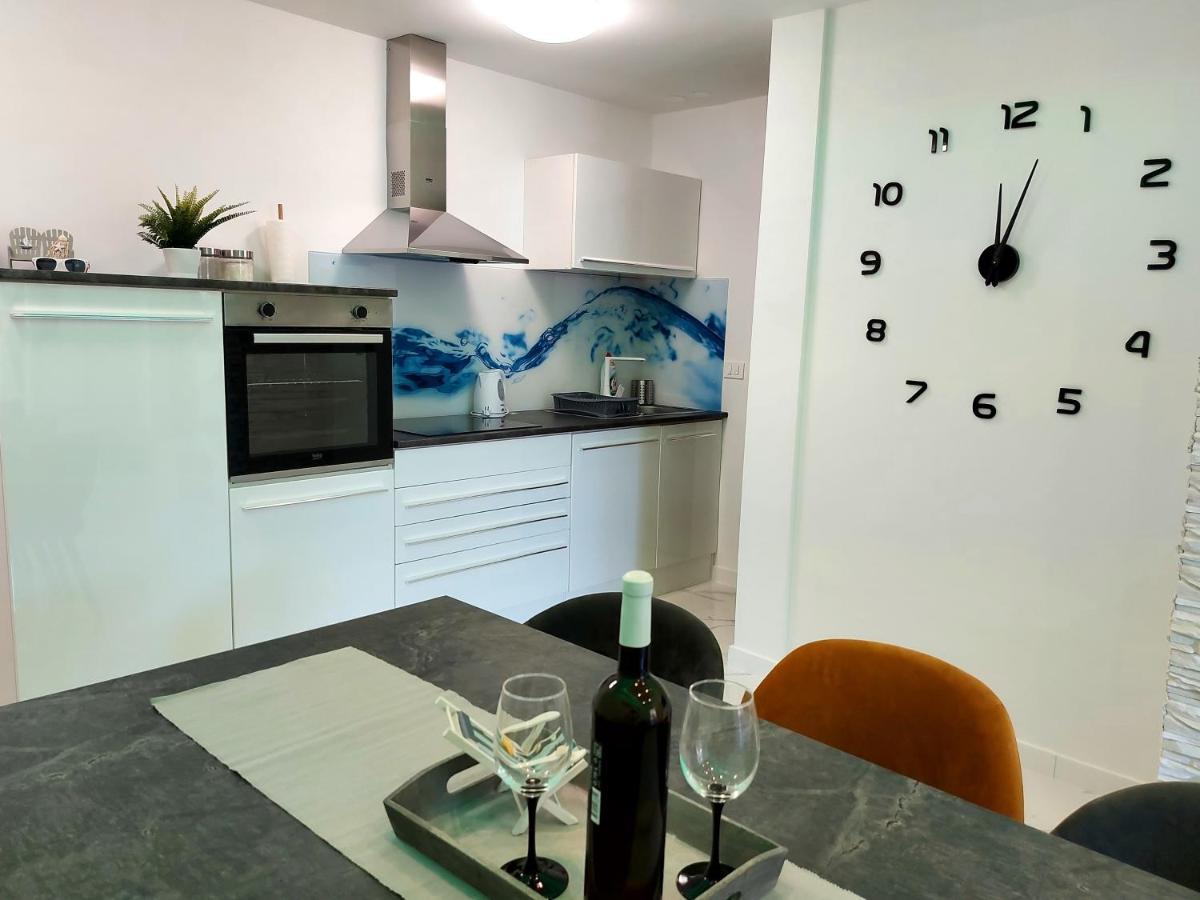 Apartman S Dvije Spavace Sobe بوريتش المظهر الخارجي الصورة